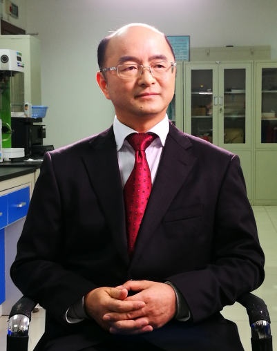 媒体报道——新能源电池技术研究所黄云辉教授: 给电池“健康 ...