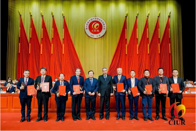 国家级！丁汉院士荣获2022年中国产学研合作突出贡献奖